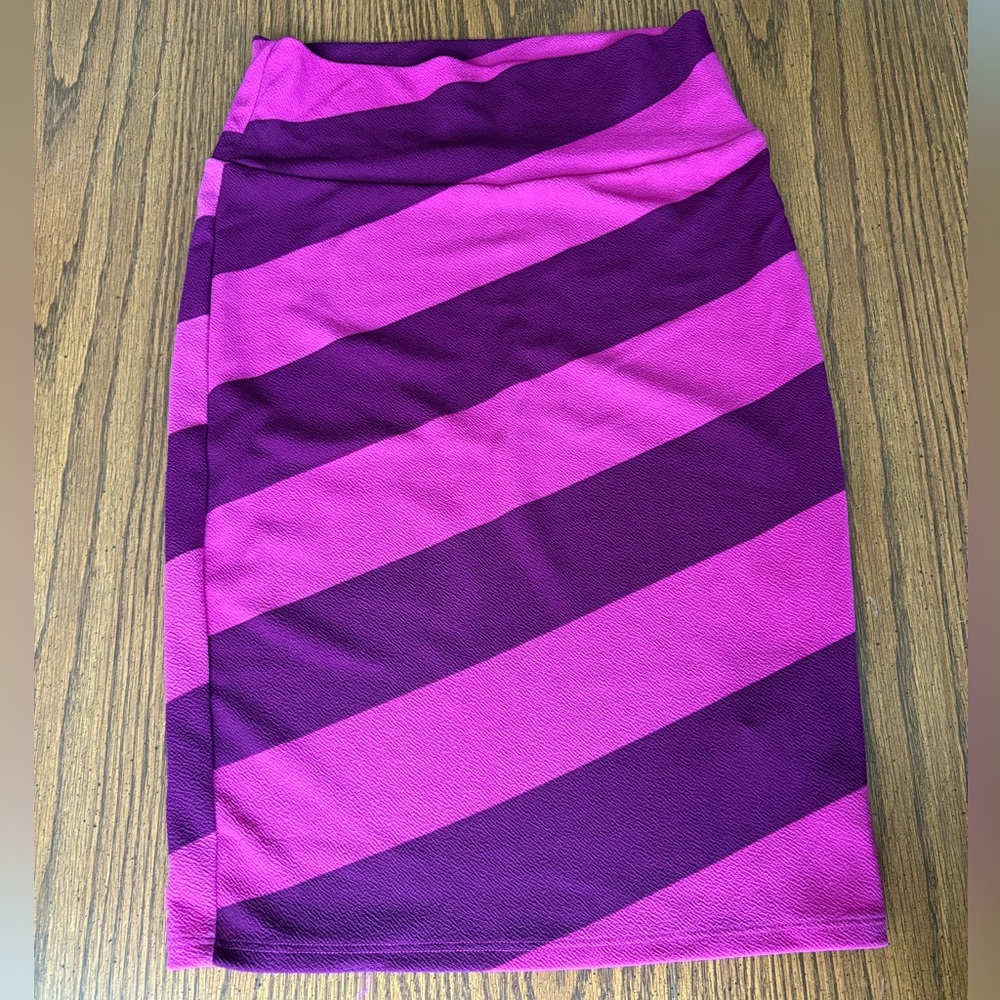 LuLaRoe Vibrant Pink and Purple Pencil Skirt - Size Small